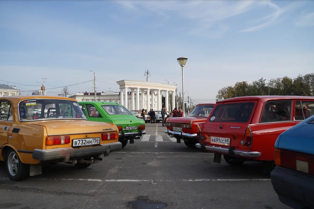 В пересчете на сегодняшние деньги автомобили в СССР стоили дороже