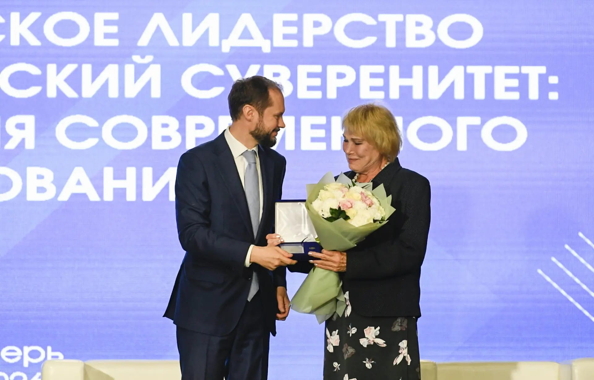 Виталий Королев: Принял решение проиндексировать единовременную выплату к 1 сентября нашим дорогим учителям