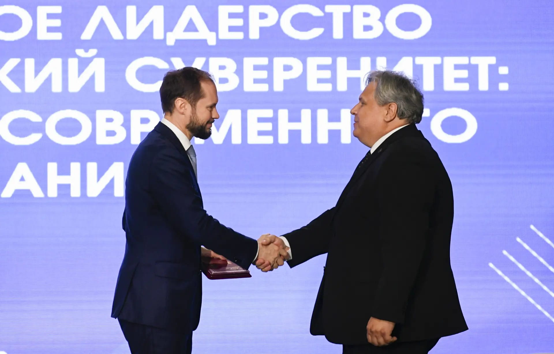 Виталий Королев: Принял решение проиндексировать единовременную выплату к 1 сентября нашим дорогим учителям