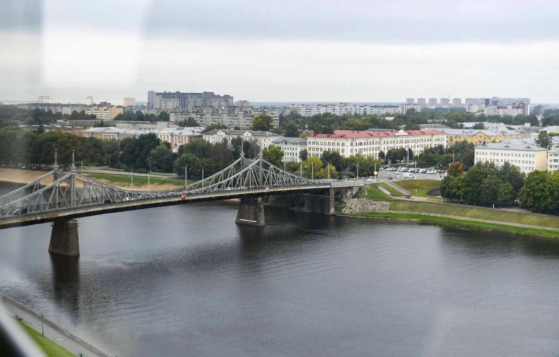 Виталий Королев открыл новое колесо обозрения в Твери