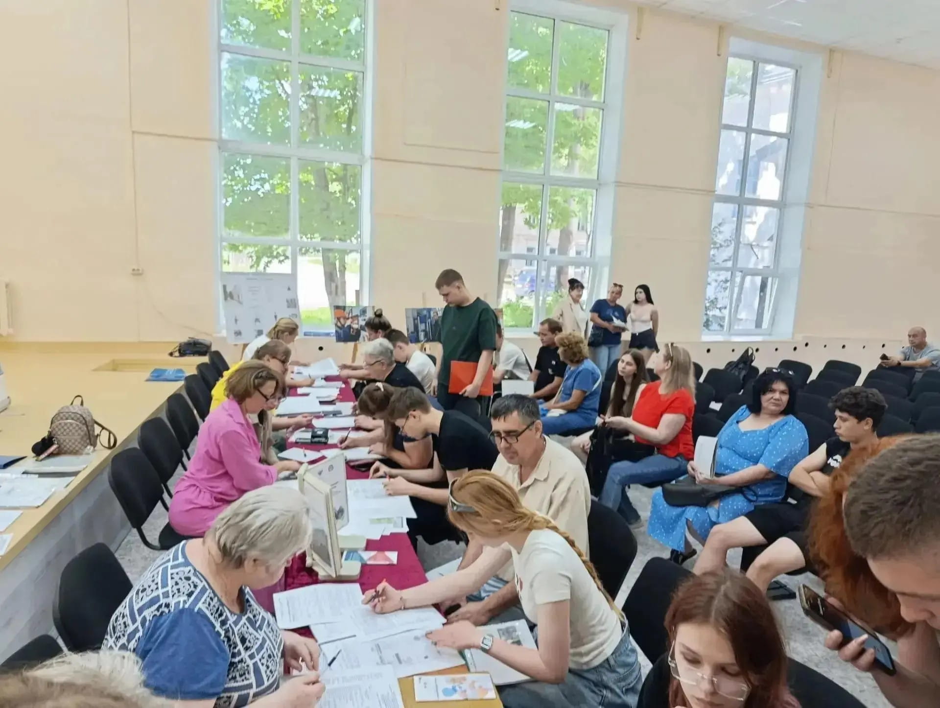 Виталий Королев: Работу выездных приёмных комиссий обязательно повторим в следующем году