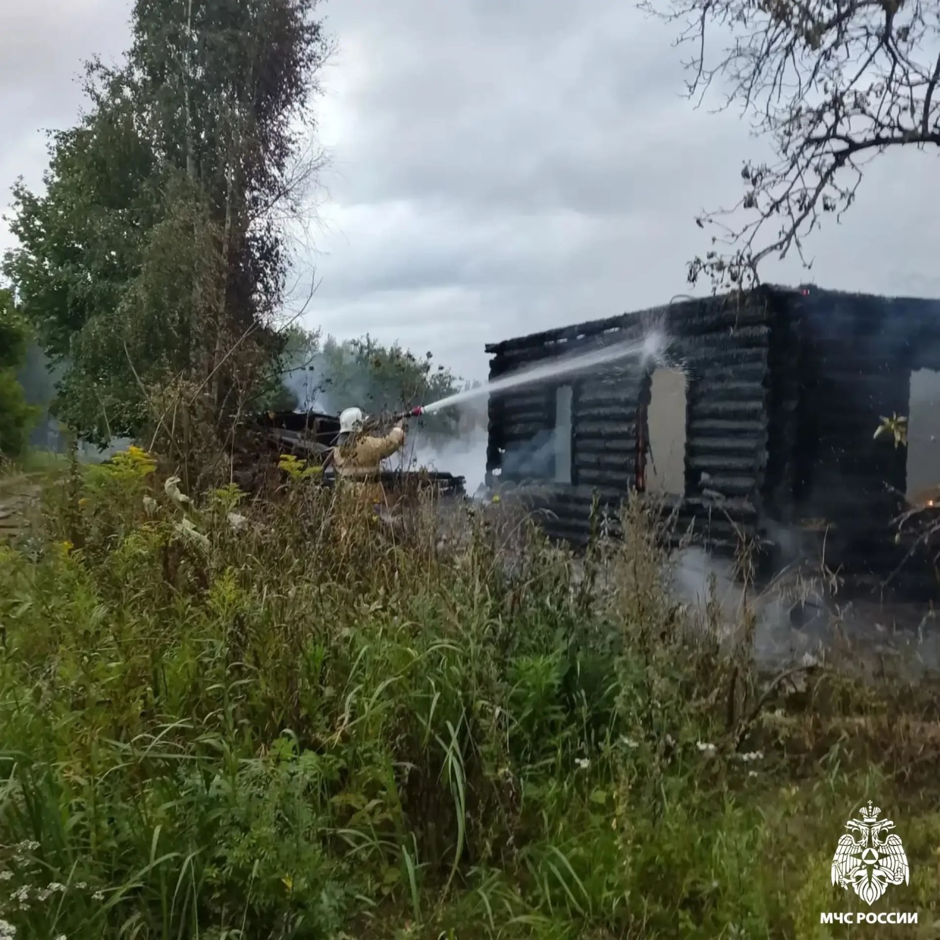 В Тверской области сгорел жилой дом