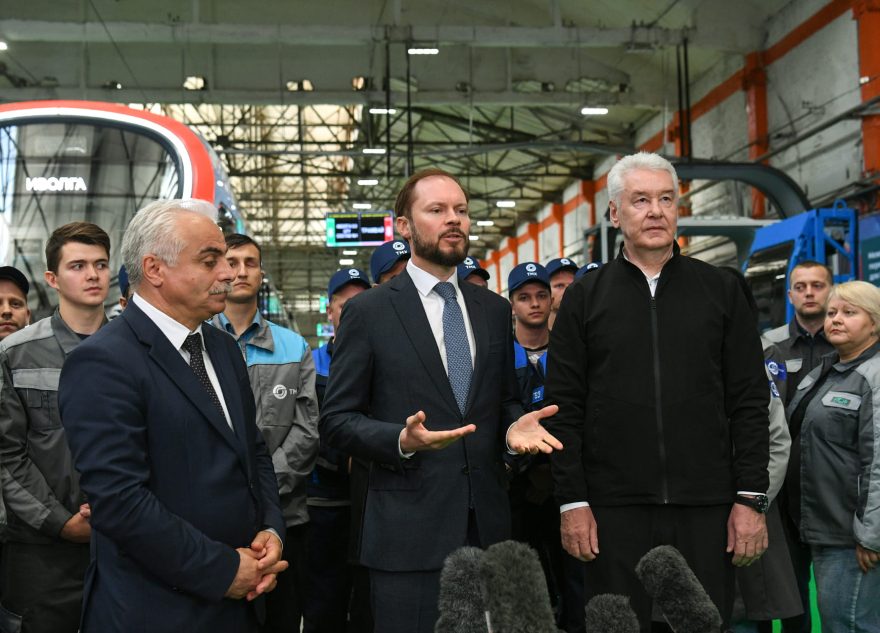 вагоностроительный