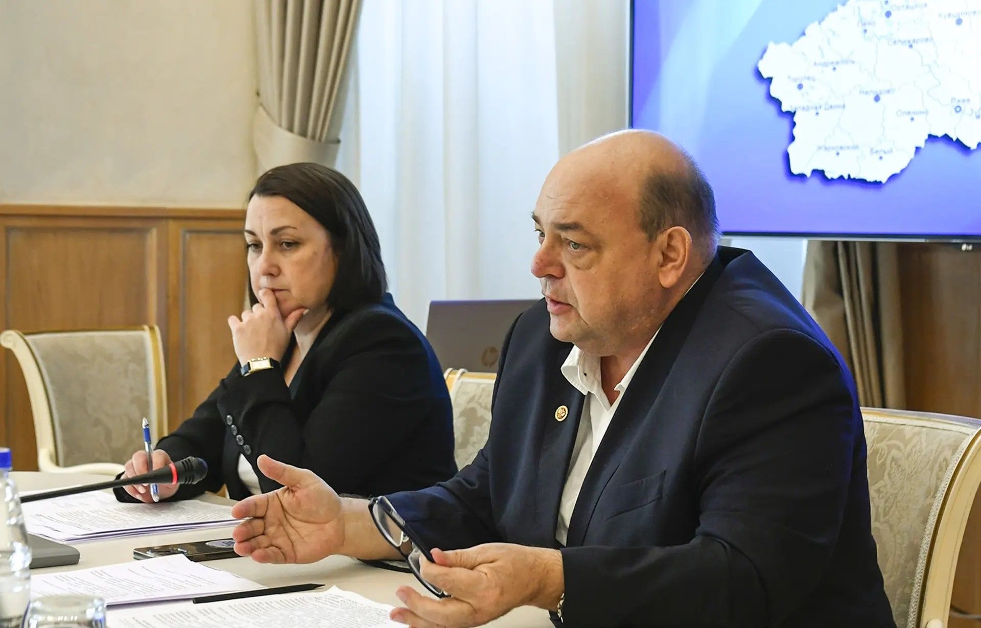 главврачей