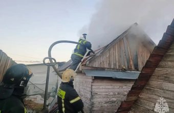 Из-за неисправной печи в Тверской области сгорела баня баня
