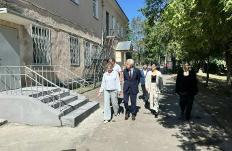 Владимир Васильев посетил дома культуры Тверской области Васильев