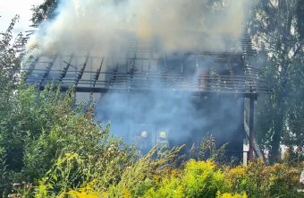 В СНТ под Тверью ликвидируют пожар СНТ