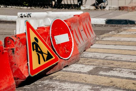 В городе Бологое временно перекроют часть улицы перекроют