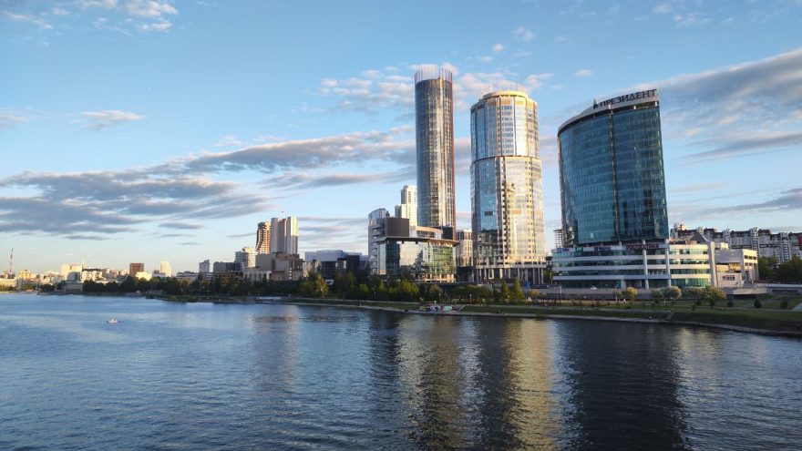 квартирам