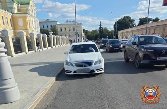 Почти полсотни водителей с тонировкой поймали в Твери за неделю Твери