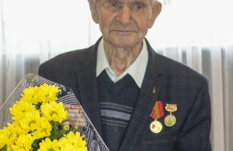 Виталий Королев – Андрею Веселову: За Вашими плечами – славный путь служения Родине, многолетний вклад в развитие отечественной авиации Веселову