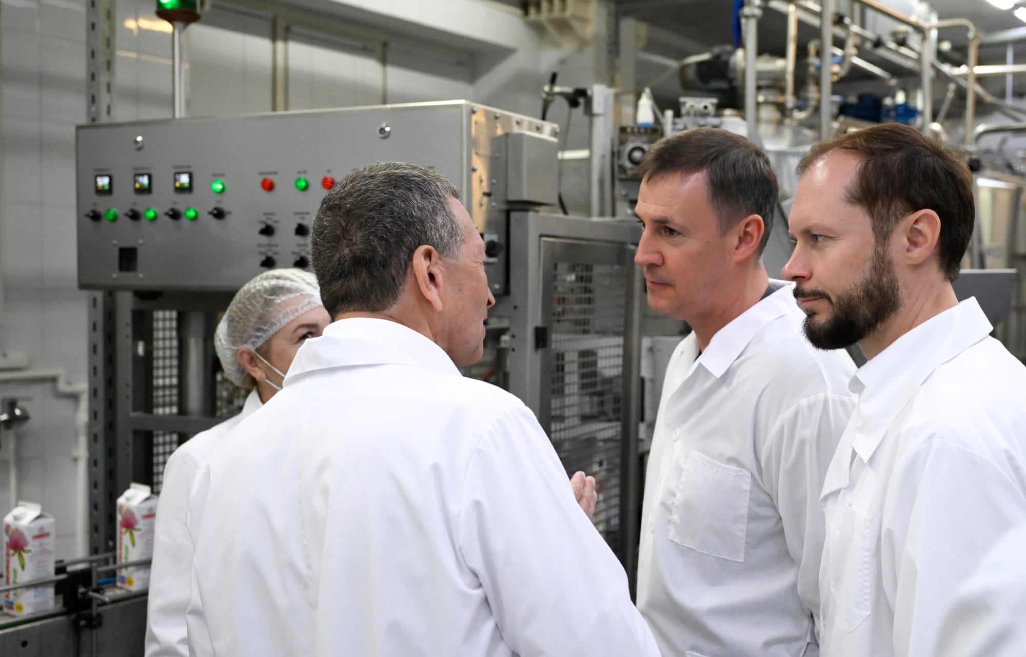 Дмитрий Патрушев отметил работу Виталия Королева по строительству очистных сооружений в Тверской области