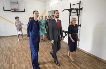 Виталий Королев: Сделаем всё, чтобы у детей и молодёжи в родном регионе были лучшие условия для счастливой жизни Виталий Королев: Сделаем всё, чтобы у детей и молодёжи в родном регионе были лучшие условия для счастливой жизни