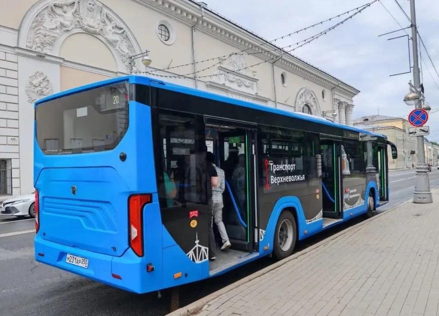 Виталий Королев сообщил об обновлении Тверского автопарка на 50 автобусов