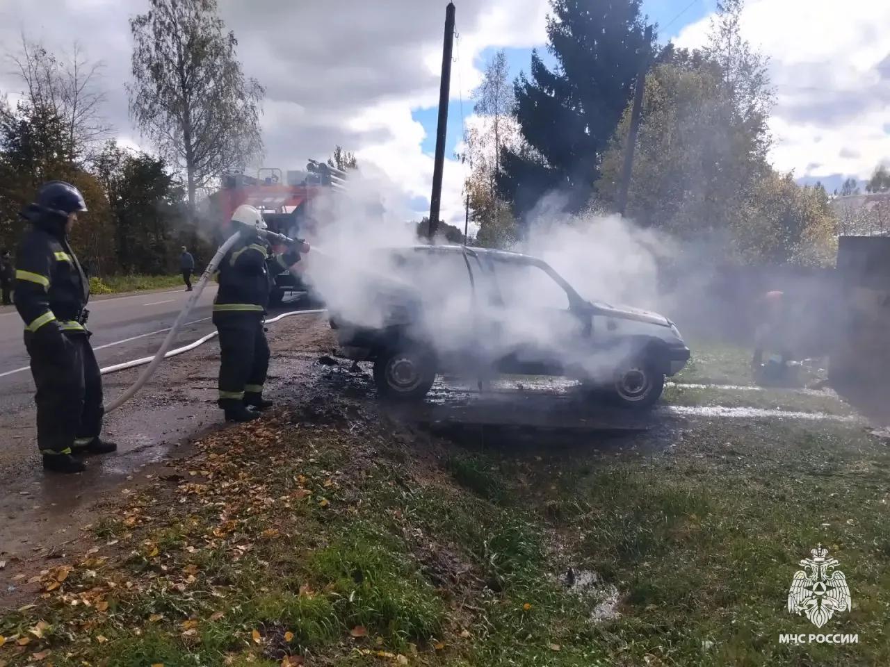 В Тверской области сгорел легковой автомобиль