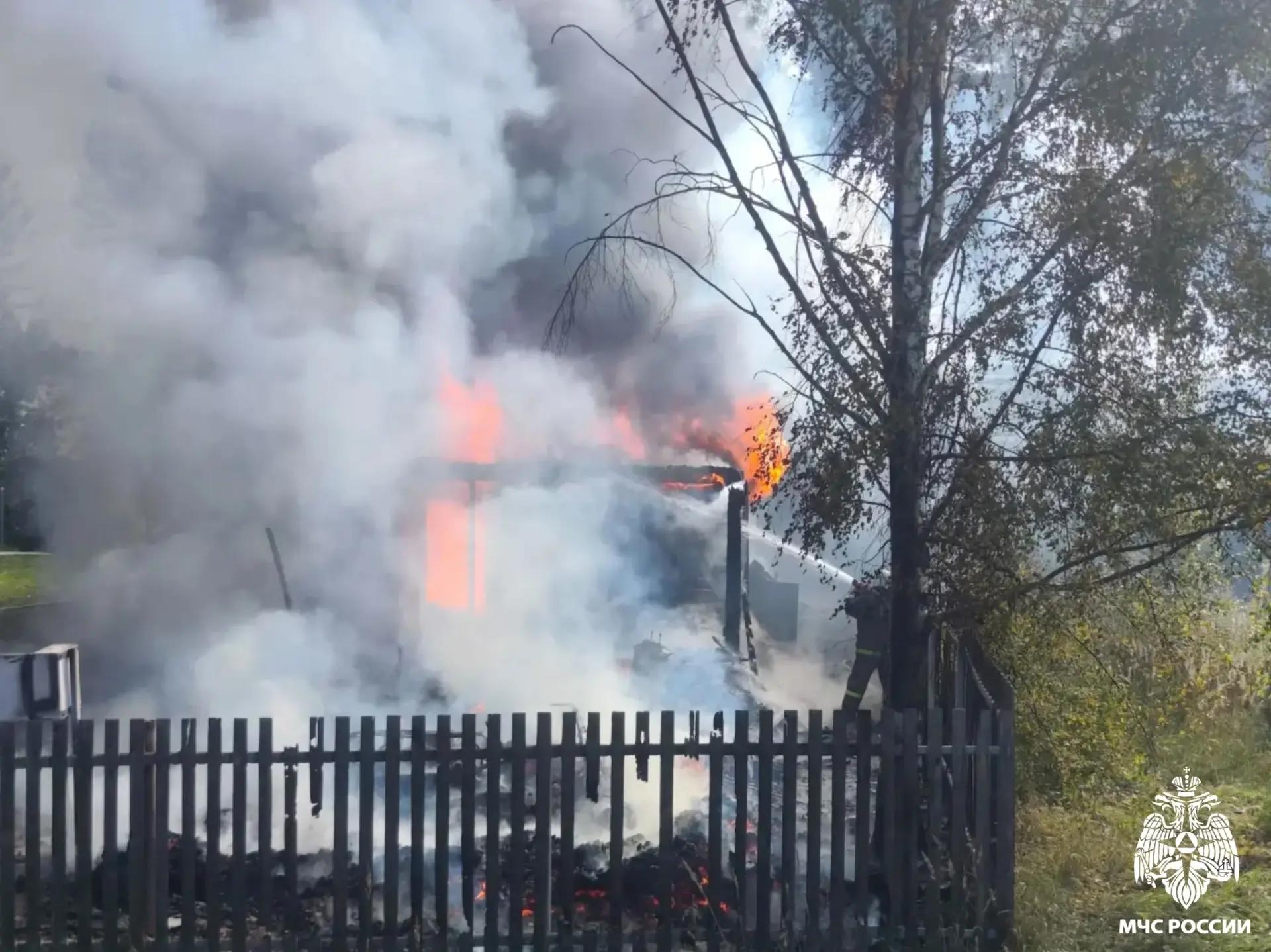 В Тверской области сгорел жилой дом