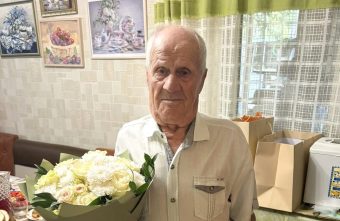 Виталий Королев поздравил с 99-летием фронтовика Сергея Егорова из Тверской области фронтовика