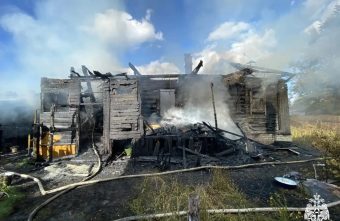 В Тверской области пожарные спасли соседние дома соседние