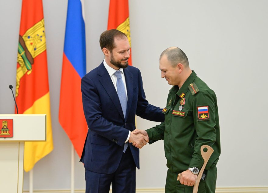 приоритетом