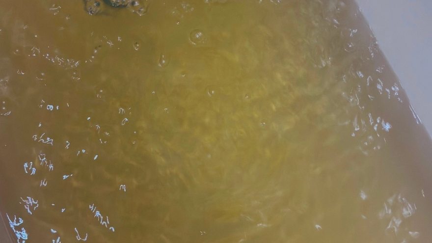 вода