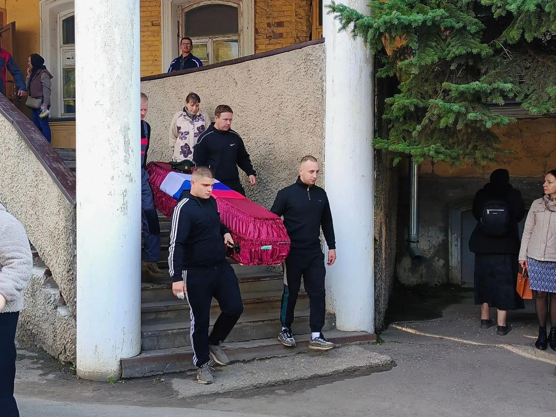 В Тверской области простились с двумя погибшими на СВО воинами