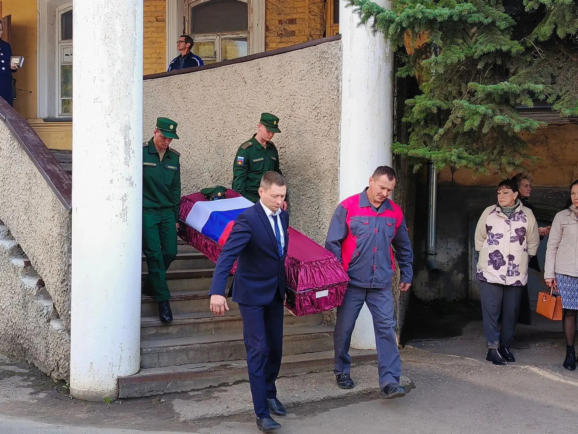 В Тверской области простились с двумя погибшими на СВО воинами
