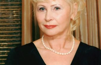 Виталий Королев отметил заслуги Почетного гражданина Тверской области Александры Козыревой в день её рождения Виталий Королев отметил заслуги Почетного гражданина Тверской области Александры Козыревой в день её рождения