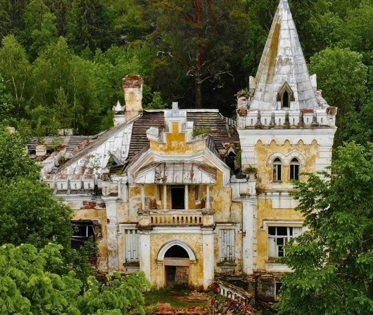 усадьбе