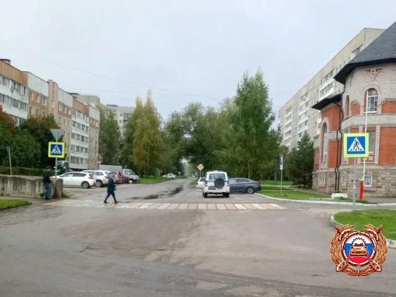 наехала