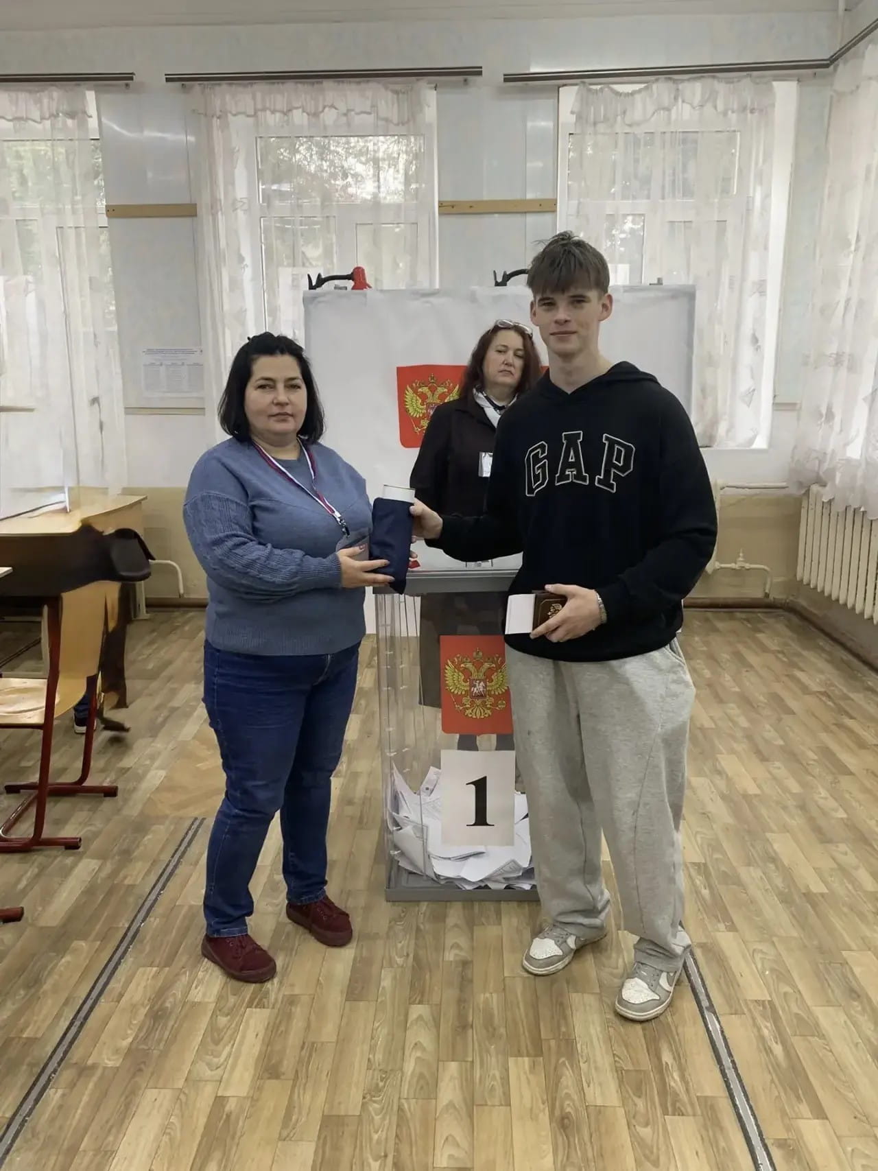 «Это по-настоящему важный шаг для каждого из нас»: на выборах в Тверской области активно голосуют молодые избиратели