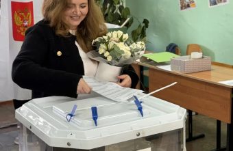 «Это по-настоящему важный шаг для каждого из нас»: на выборах в Тверской области активно голосуют молодые избиратели день голосования