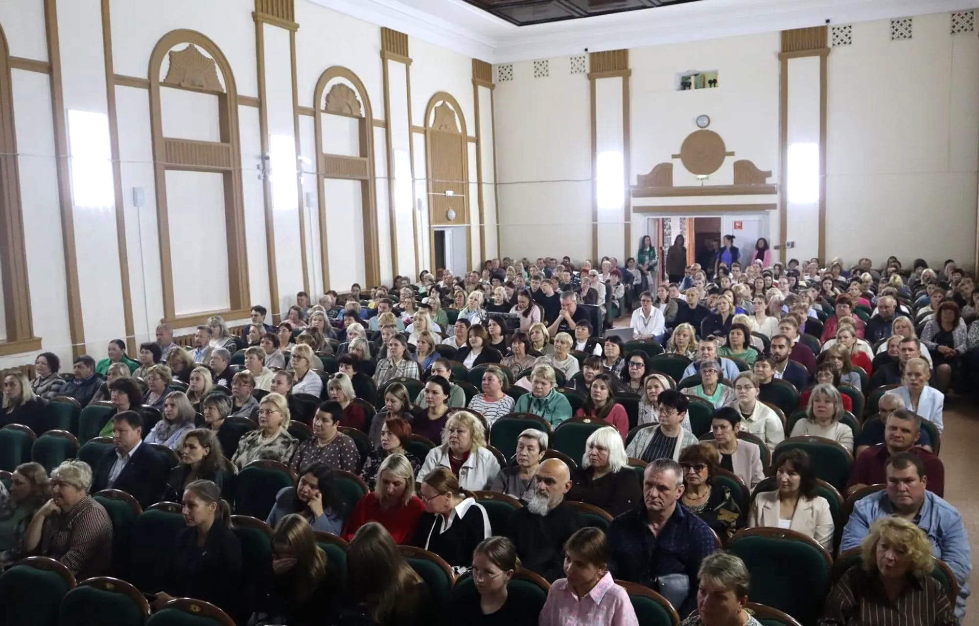 Виталий Королев в обращении к жителям Верхневолжья: «Путь Тверской области – это путь созидания»