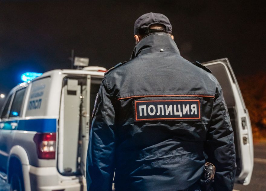 дебош