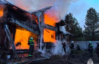 Огонь уничтожил жилой дом под Тверью жилой