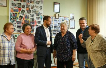 Губернатор Виталий Королев: К старшему поколению – особое, трепетное отношение старшему