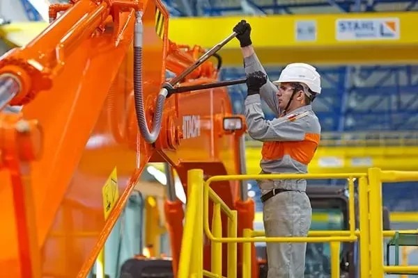 Тверской производитель гидравлических экскаваторов развивает внутрирегиональную кооперацию