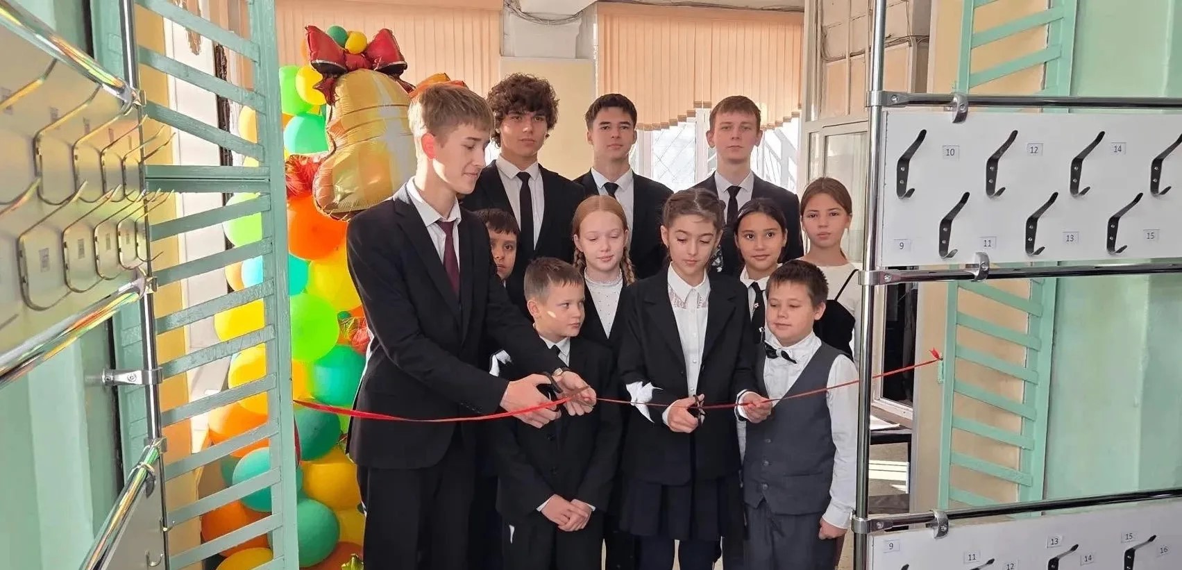 гимназии