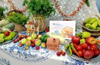 Больше 10 тонн овощей и фруктов передали 2800 семьям Тверской области овощей