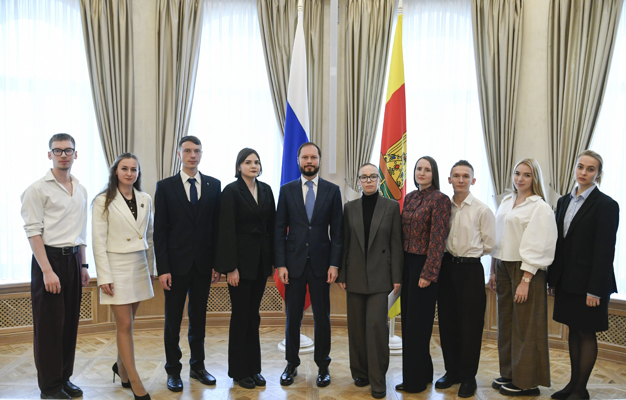 Кадры
