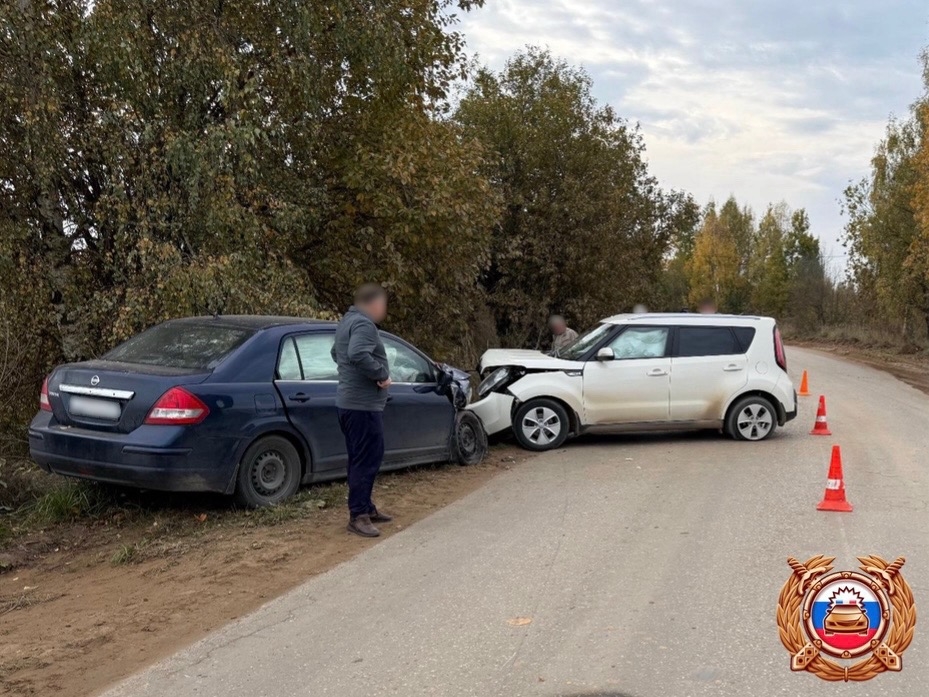 Появились фотографии с места ДТП под Тверью, в котором пострадали две девочки