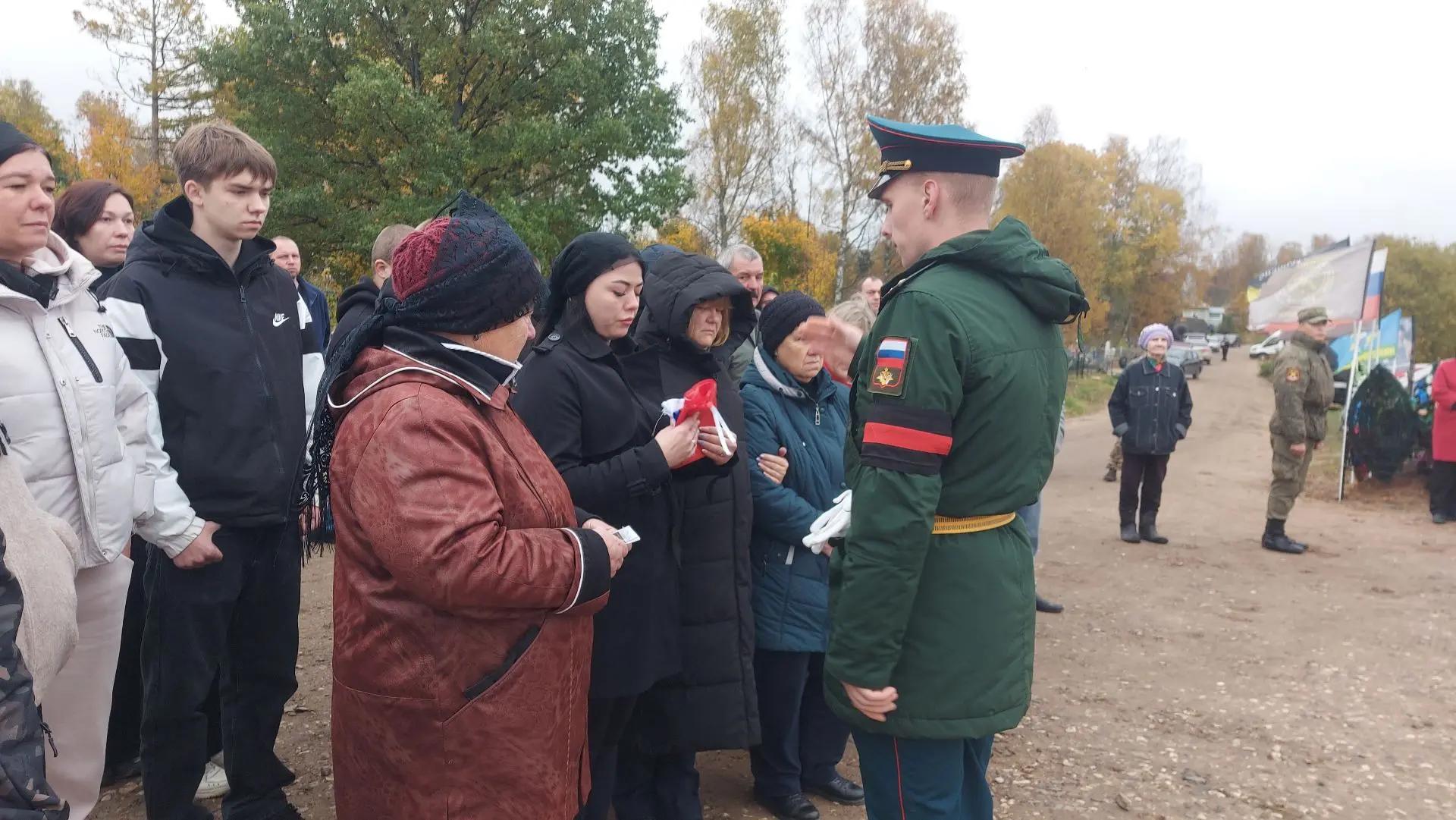 В Тверской области простились с погибшим на СВО Николаем Масловым