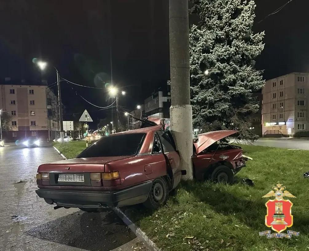 У Южного моста в Твери произошло серьезное ДТП