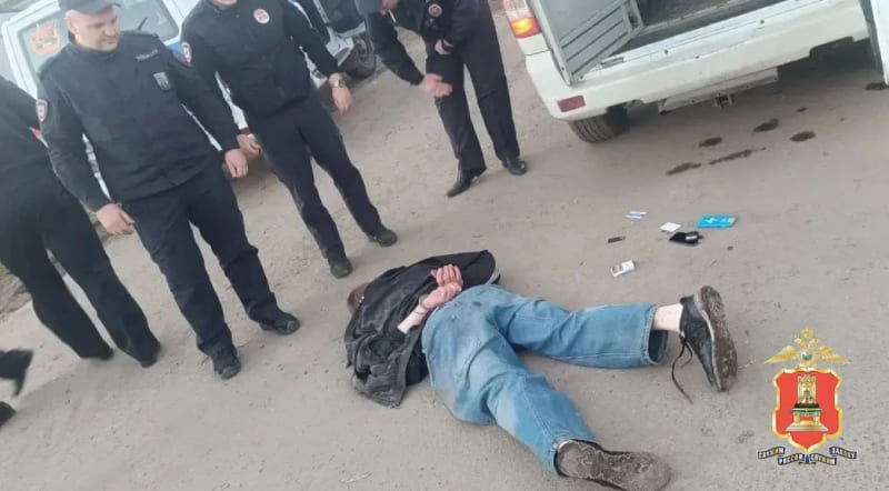 В Твери задержали автобусного дебошира, который напал на полицейских