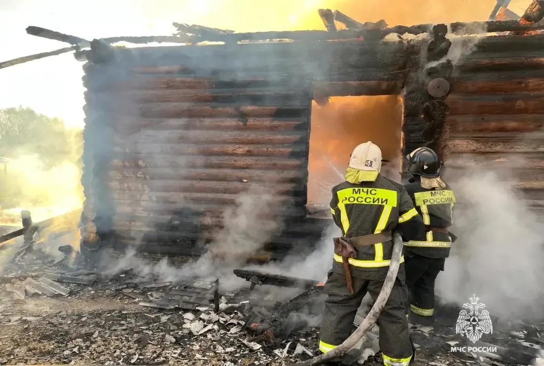 В Тверской области из-за проводки сгорел дачный дом