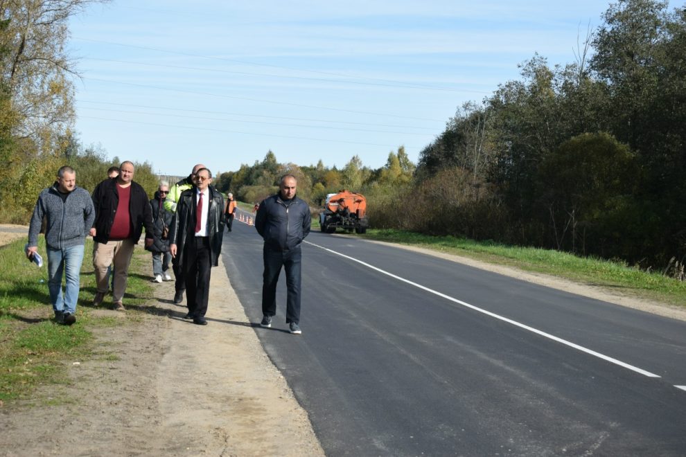 В ремонт оленинских дорог и дворов вложили 50 миллионов рублей