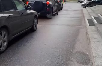 Из Тверской области в зону проведения СВО передали три автомобиля СВО