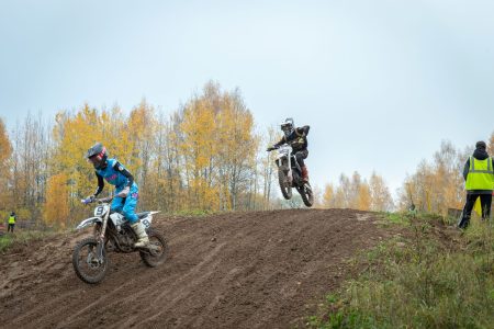 Больше 80 спортсменов приняли участие в соревнованиях по мотокроссу на Кубок ректора ТвГТУ мотокроссу