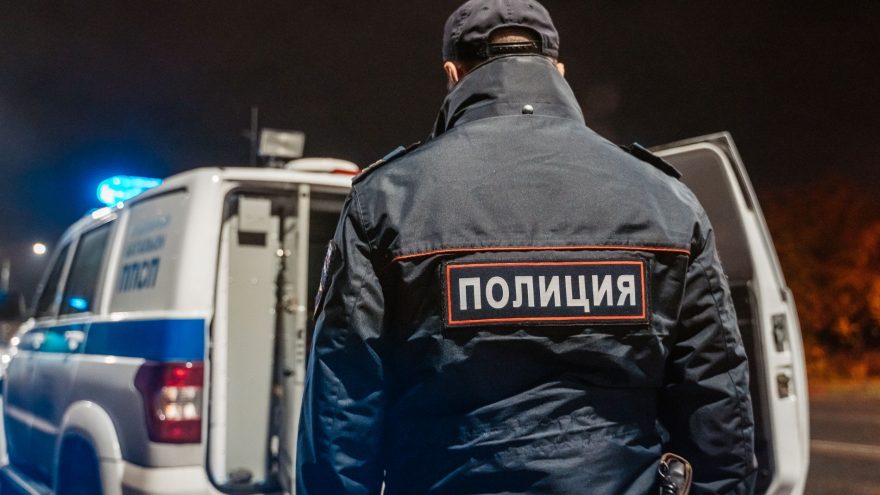 дебош